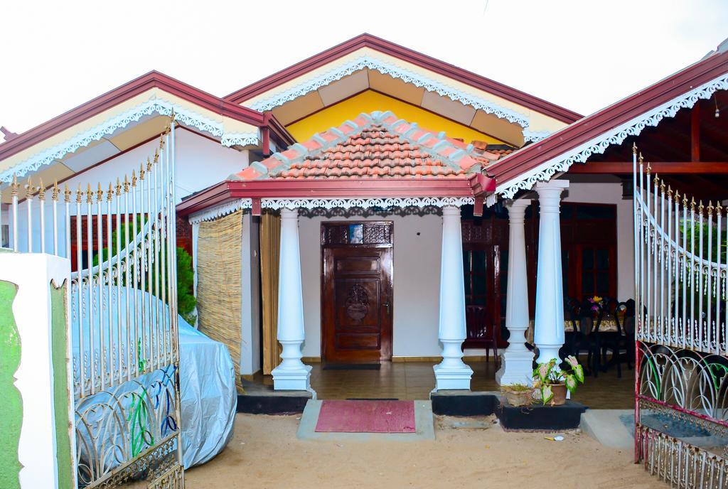 Lakshmi Family Villa نيجومبو المظهر الخارجي الصورة